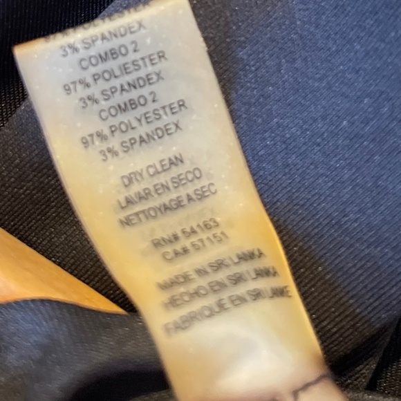 Short black lace dress, sz 12/14 Vince Camuto - Picture 7 of 12